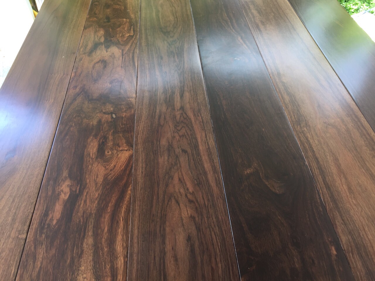 Ván sàn gỗ chiu liu