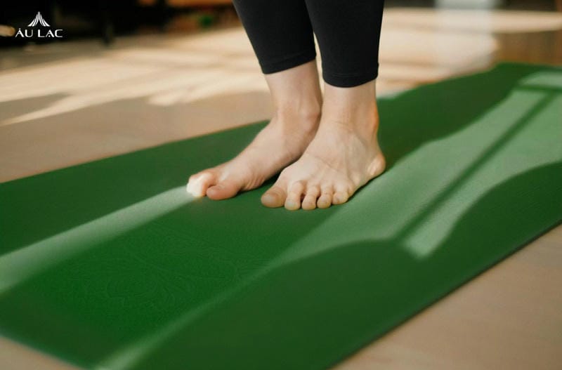 Thảm Tập Yoga Cao Cấp Xanh Lá 175x65cm Dày 9mm 8 Thảm Tập Yoga Cao Cấp Xanh Lá 175x65cm Dày 9mm 2